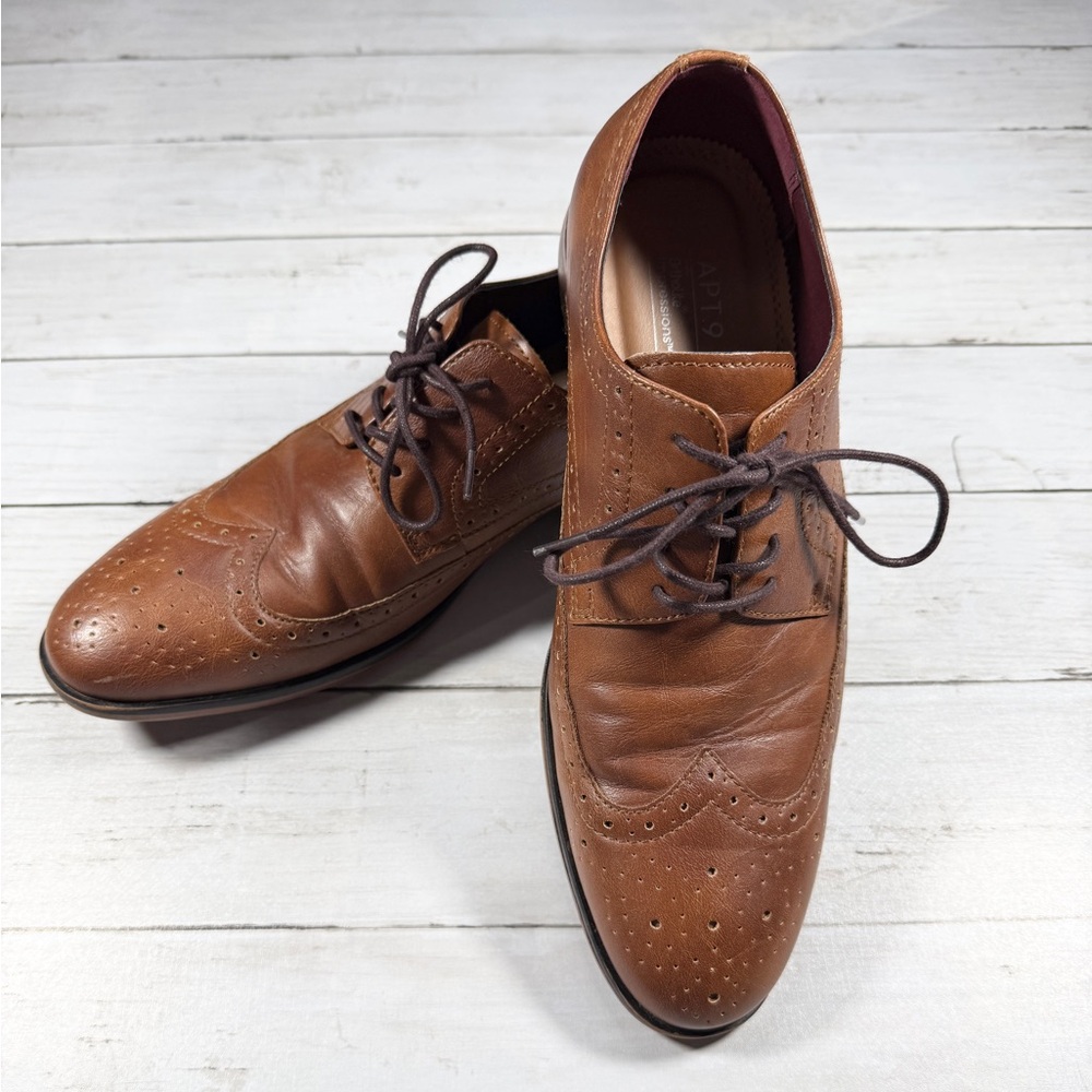 Apt. 9 Cognac Brown Wingtip Oxford Dress Shoes Mens 8.5 M Lace Business Casual
